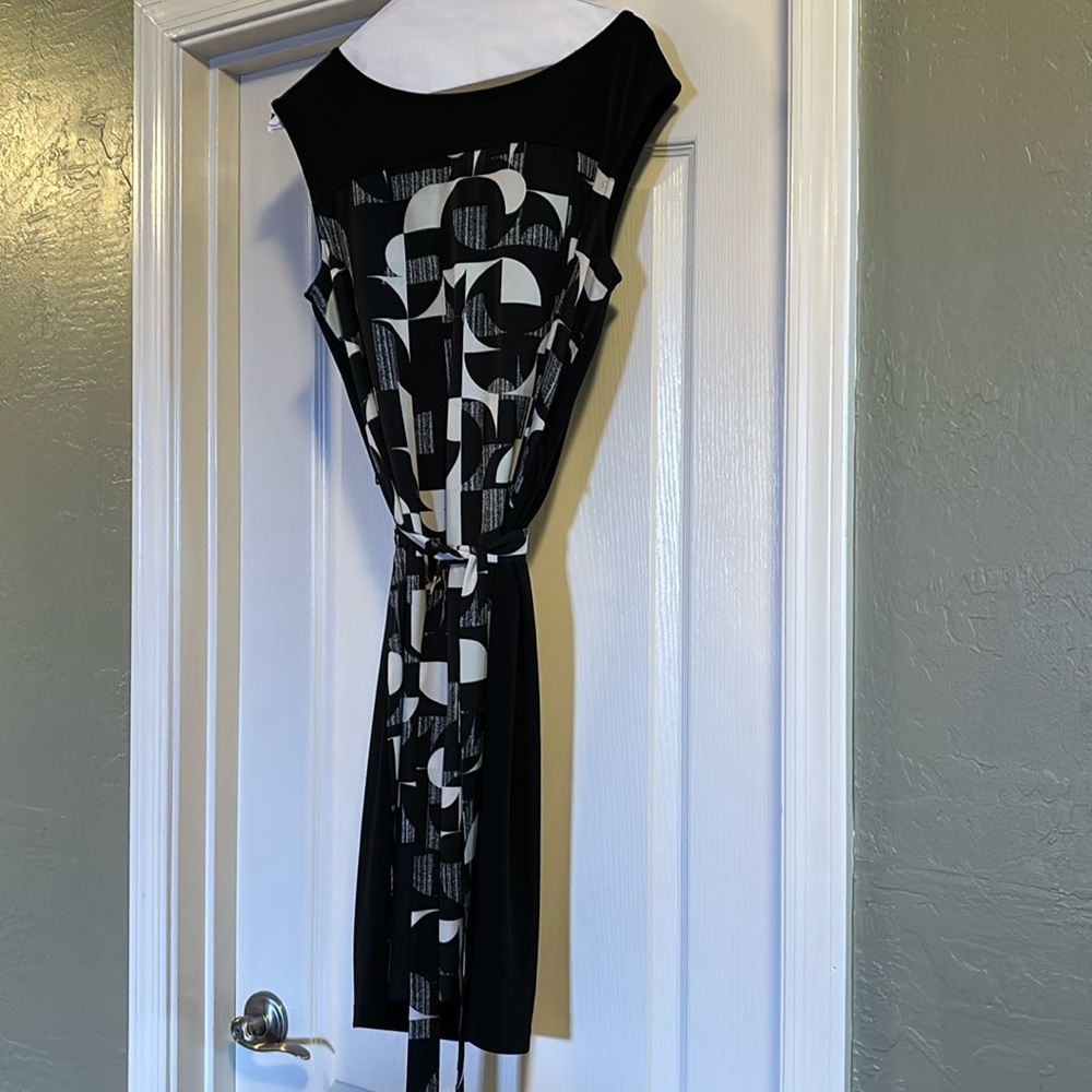Lightweight office dress